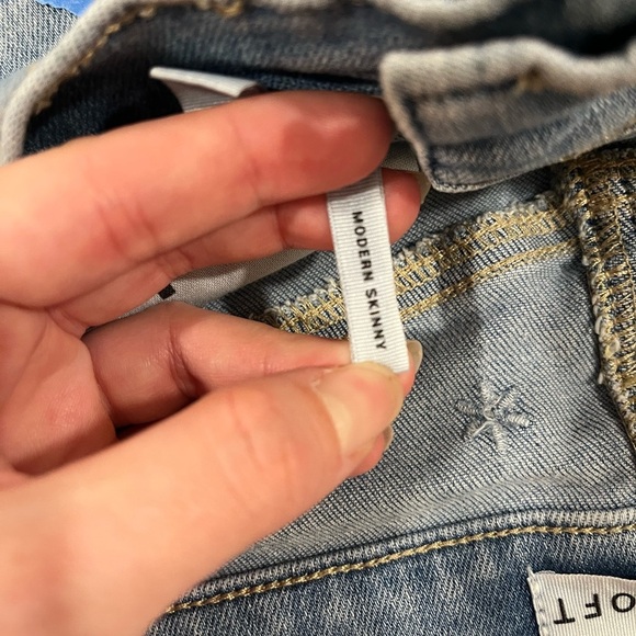 LOFT Blue Ankle Cropped Jeans with Subtle Floral Embroidery - Picture 6 of 10